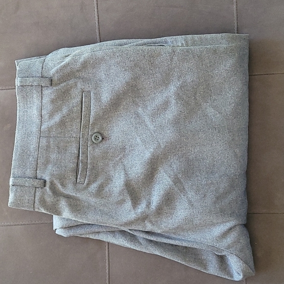 Wool look dress slacks, pleats and cuffs. - Picture 6 of 7